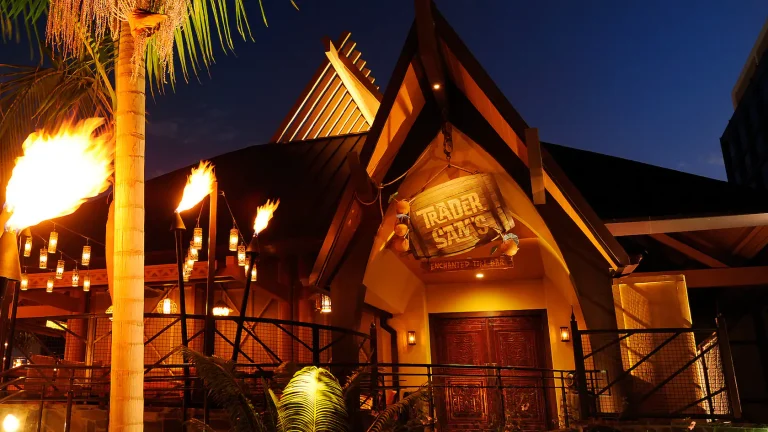 Trader Sams 1 768x432