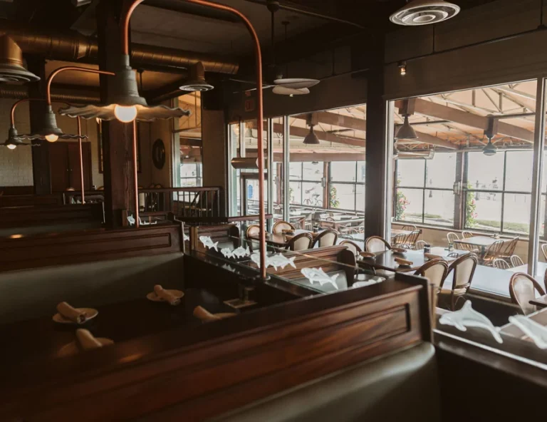 Watermans Surfside Grille 2 768x592