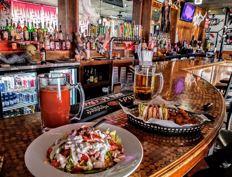 Shotzys Bar Grill 1 768x588